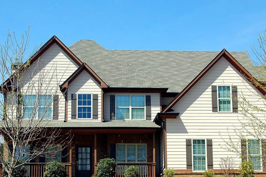 Texas home with shingle roof