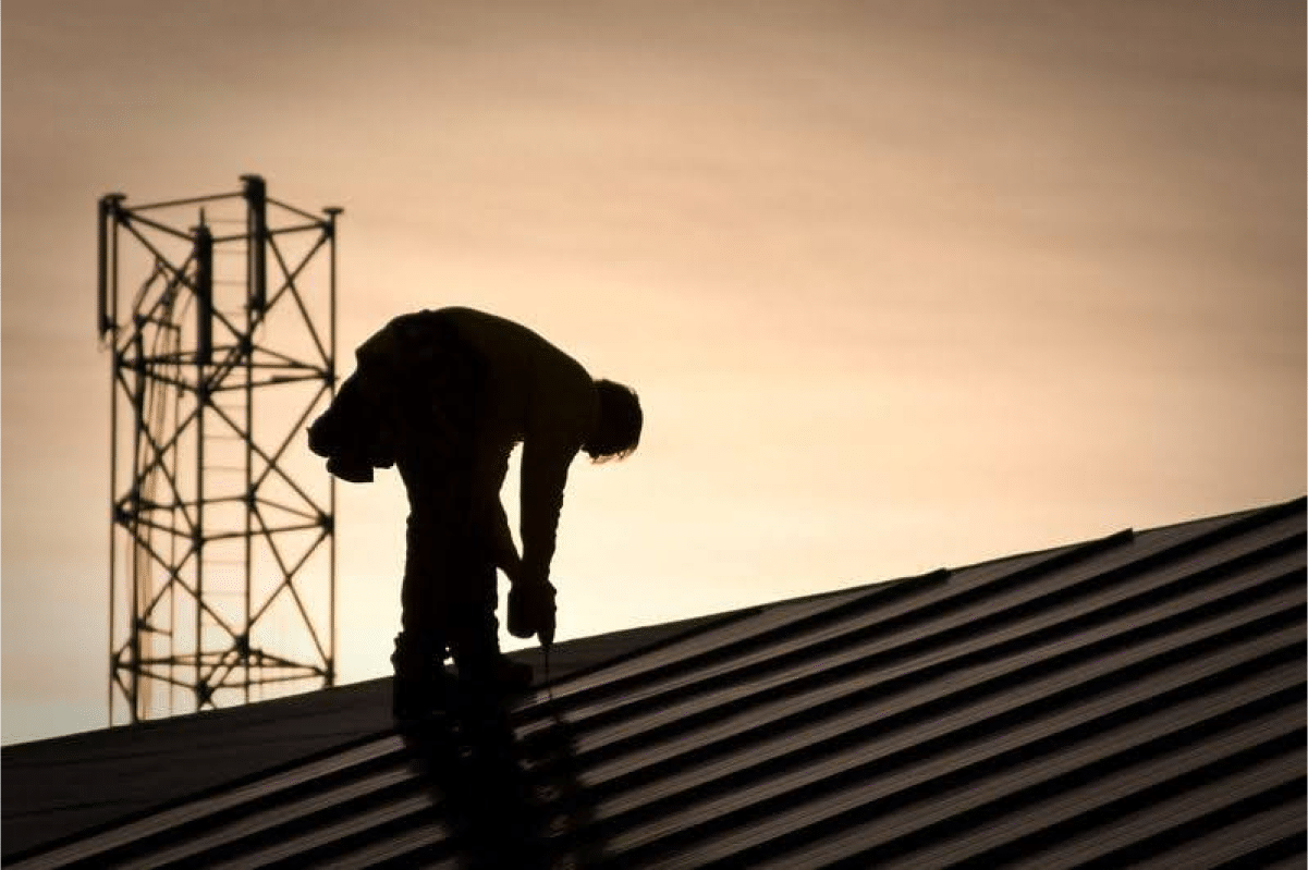 What Does a Roofing Contractor Do?